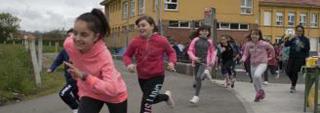 Lugones (Asturias): Atletismo contra el sedentarismo infantil