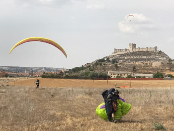 Pedro Bernardo (Ávila) acogió el Nacional de Parapente 2017